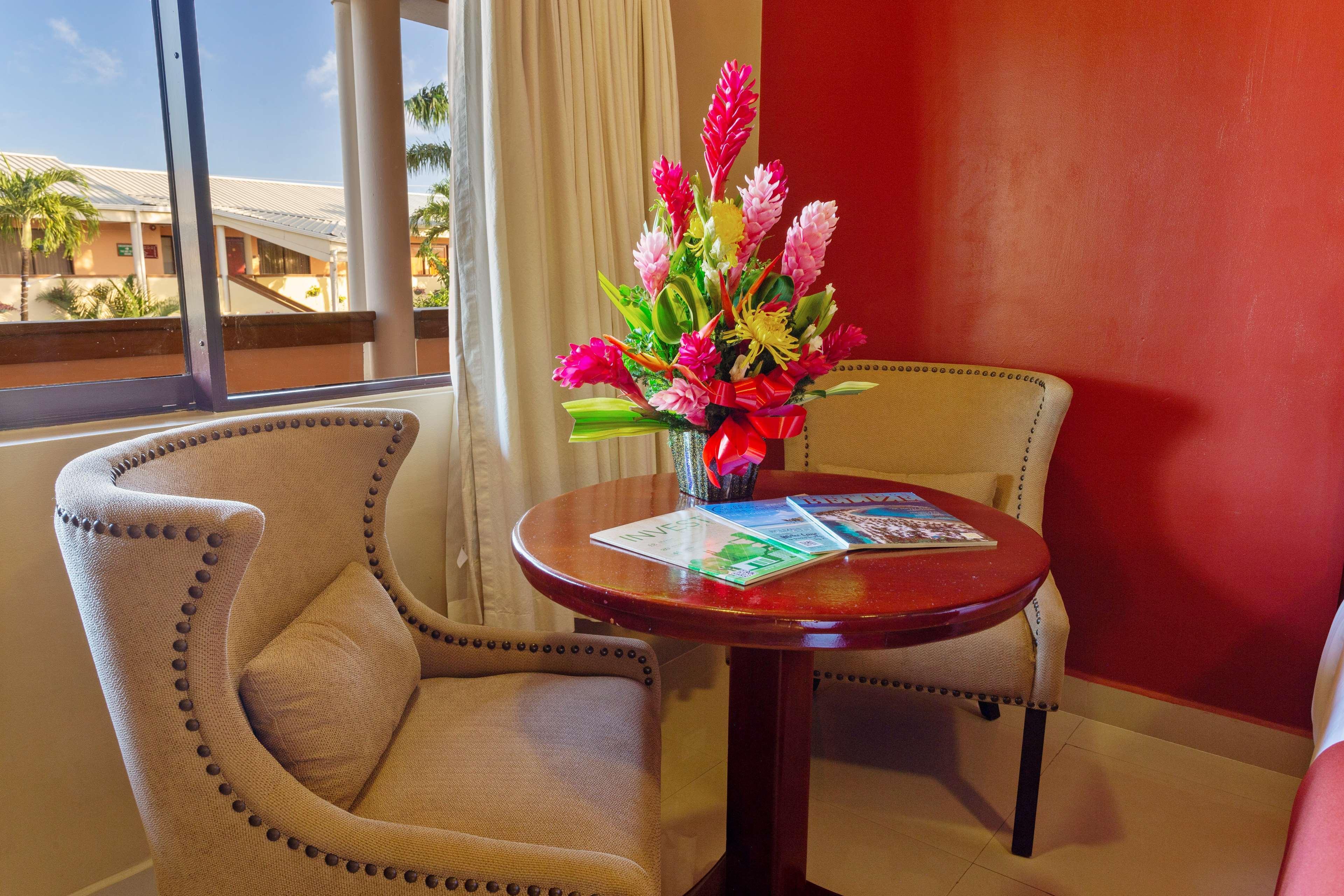 Best Western Plus Belize Biltmore Plaza Ciudad de Belice Exterior foto