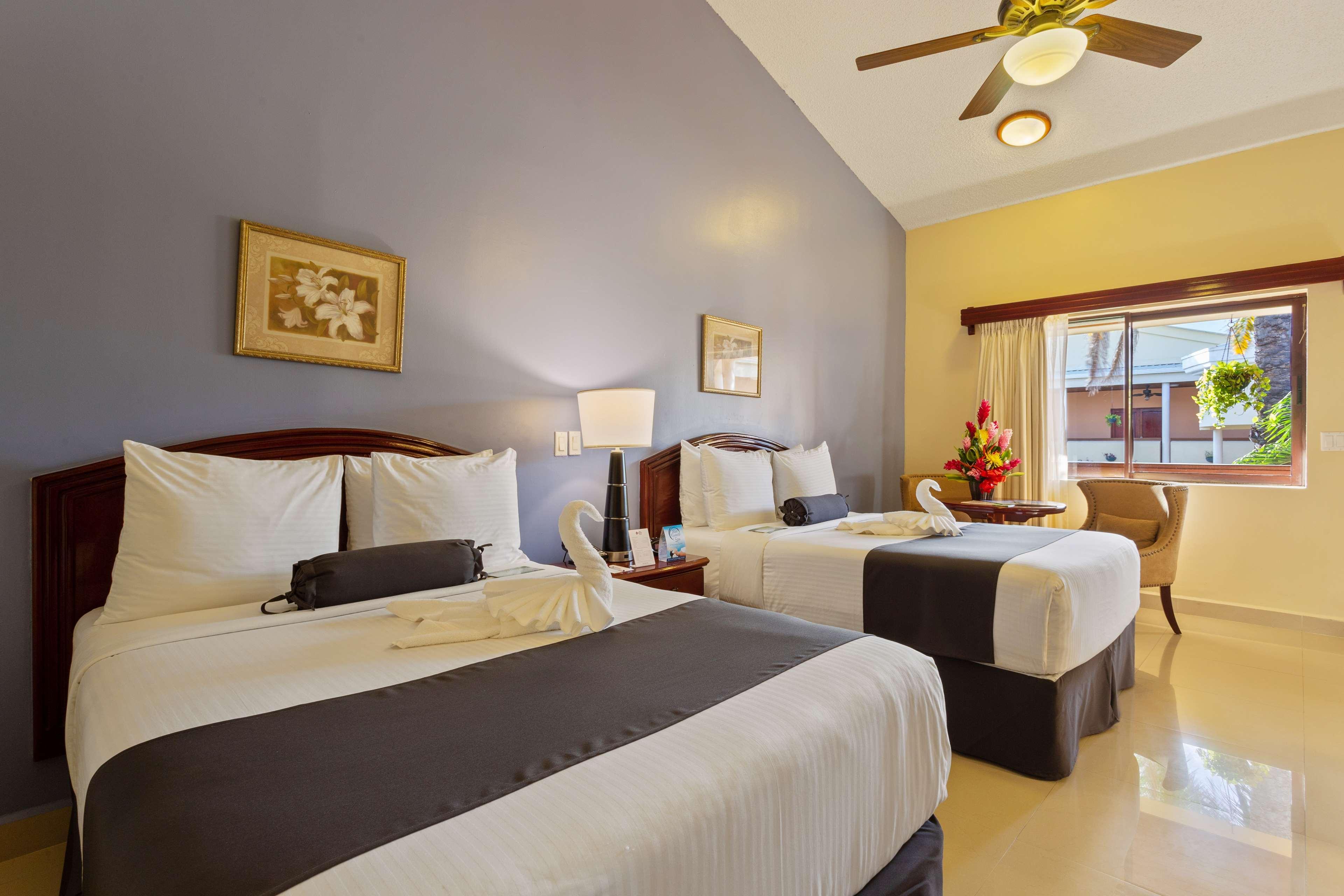 Best Western Plus Belize Biltmore Plaza Ciudad de Belice Exterior foto