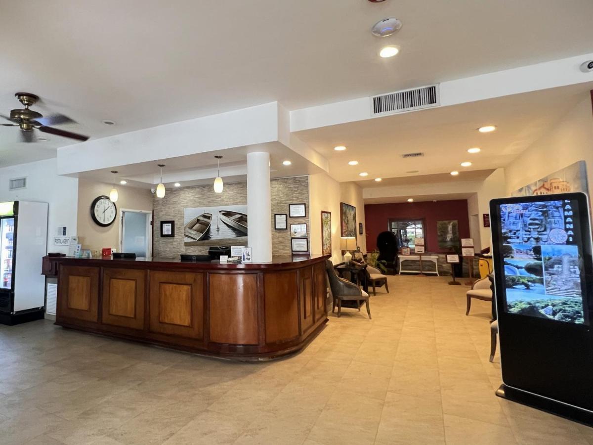 Best Western Plus Belize Biltmore Plaza Ciudad de Belice Exterior foto