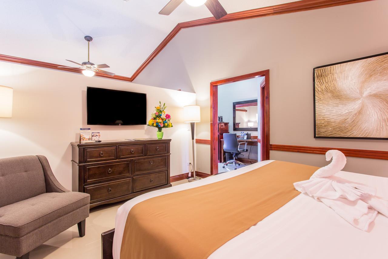 Best Western Plus Belize Biltmore Plaza Ciudad de Belice Exterior foto